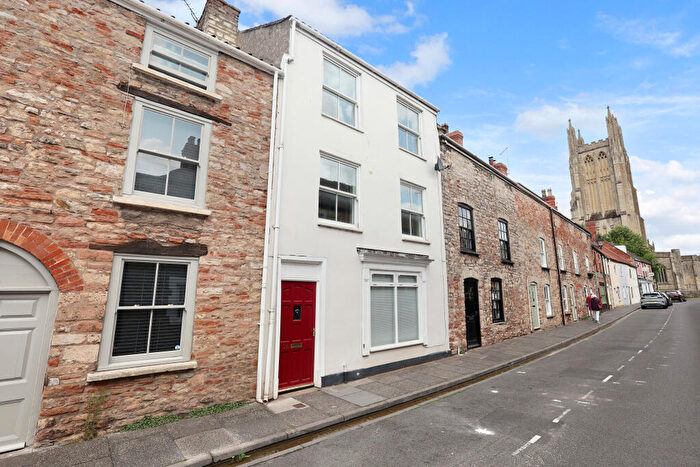 3 Bedroom Terraced House For Sale In St. Cuthbert Street, Wells, BA5