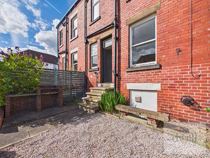 5 Bedroom Terraced House For Sale In Potternewton Lane, Chapel Allerton, Leeds, LS7