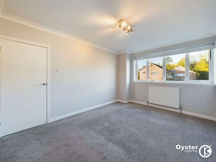2 Bedroom Flat To Rent In Garden Court, Stanmore, HA7