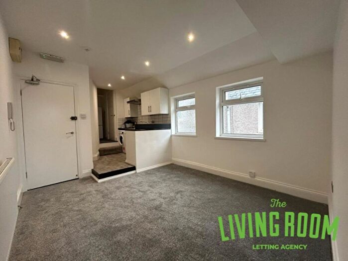 1 Bedroom Flat To Rent In Mackintosh Place, Roath, Cardiff, CF24