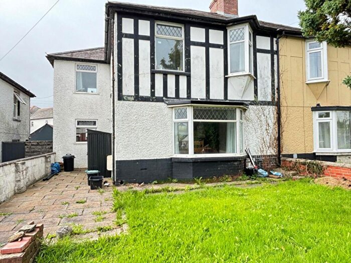 4 Bedroom Semi-Detached House For Sale In Parcyrafon, Carmarthen, SA31