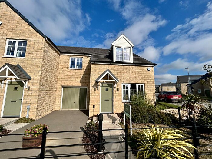 3 Bedroom Semi-detached House For Sale In Oakwood Glade, Holbeach, PE12