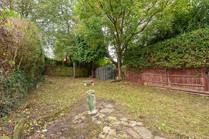 3 Bedroom Semi-Detached House For Sale In Whites Lane, Sheffield, S2