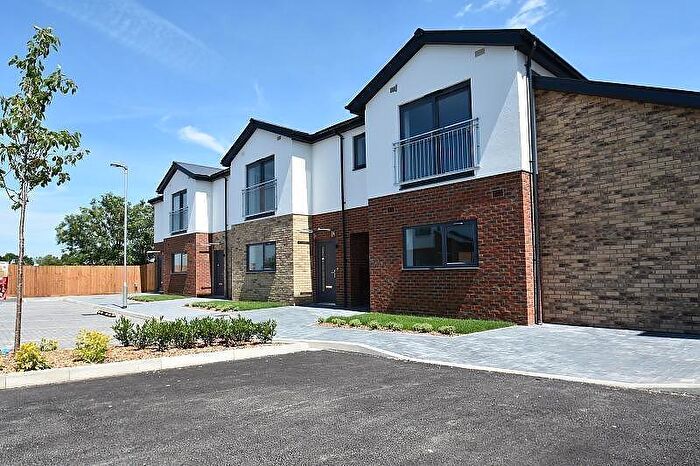 2 Bedroom Apartment To Rent In Peel Close, Tatling End, Gerrards Cross, SL9