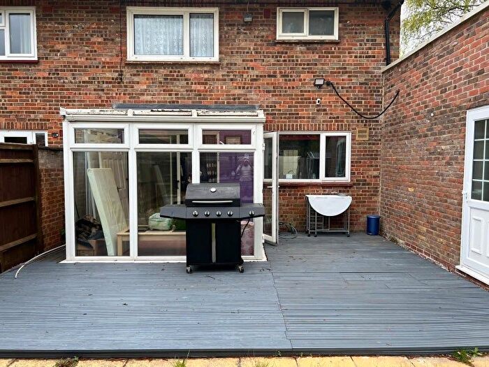 Property To Rent In Room Scallows Close, Crawley, RH10