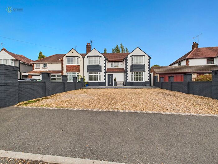 6 Bedroom Semi-detached House For Sale In Ray Hall Lane, Great Barr, Birmingham, B43