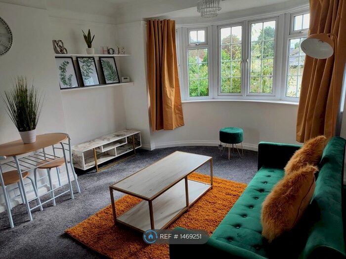 1 Bedroom Flat To Rent In Havelock Court, Cowley, Oxford, OX4