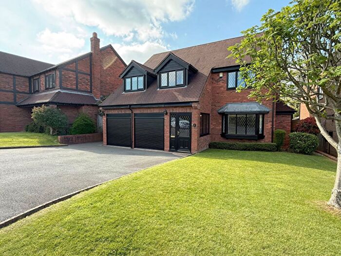 5 Bedroom Detached House For Sale In Sycamore Drive, Hollywood, B47