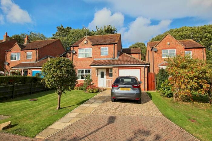 4 Bedroom Detached House For Sale In Glebe Gardens, Beeford, Driffield, YO25