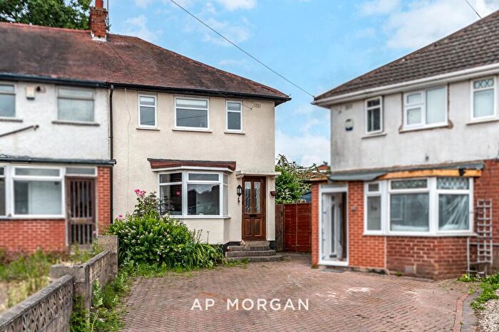 3 Bedroom End Of Terrace House For Sale In Pritchett Road, Birmingham, West Midlands, B31