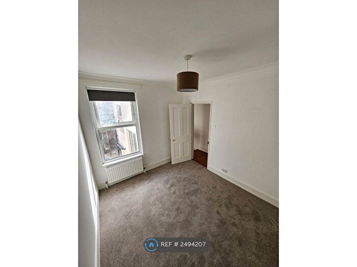 2 Bedroom Terraced House To Rent In Boulton Road, Southsea, PO5