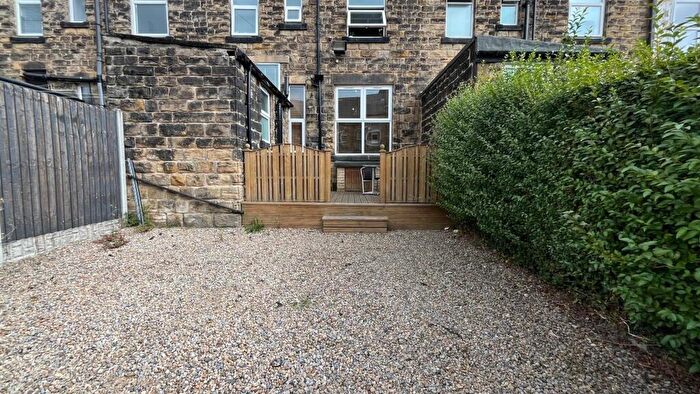 1 Bedroom House To Rent In Street Lane, Roundhay, Leeds, LS8