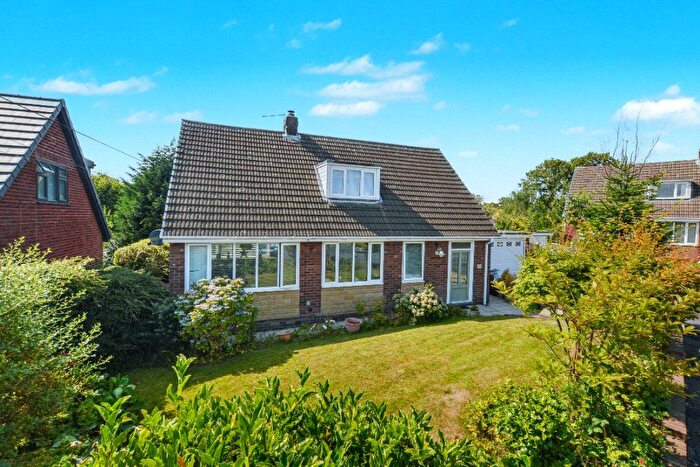3 Bedroom Bungalow For Sale In Pinders Grove, Wakefield, West Yorkshire, WF1
