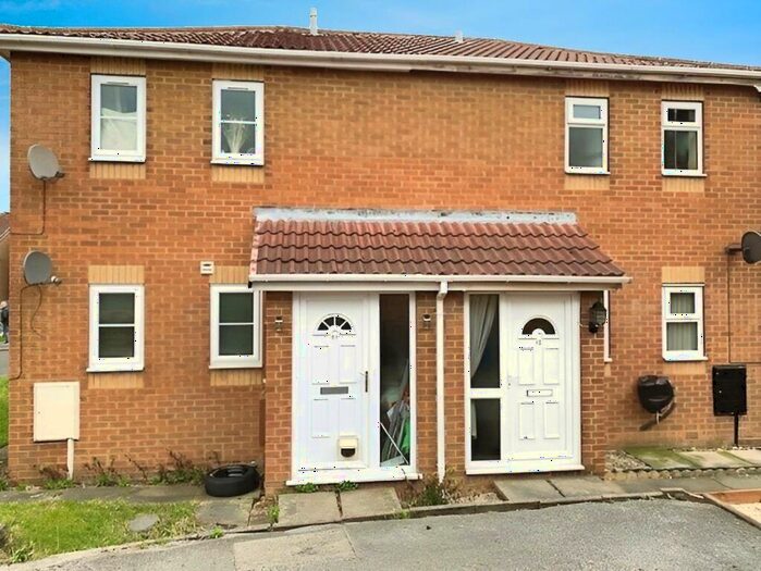 Flat To Rent In Sundew Gardens, High Green, Sheffield, South Yorkshire, S35