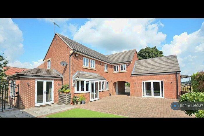 4 Bedroom Detached House To Rent In Castle View, Palterton, Chesterfield, S44