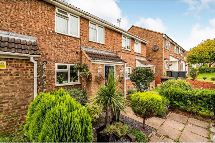 3 Bedroom House To Rent In Brussels Way, Luton, LU3