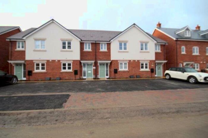 3 Bedroom Property To Rent In Millstone Way, Gloucester, GL1