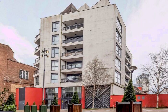 1 Bedroom Flat To Rent In Salway Place, Stratford, E15
