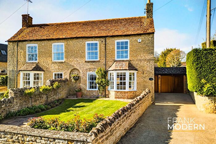 4 Bedroom Semi Detached House For Sale In Chapel Lane, Barrowden, LE15