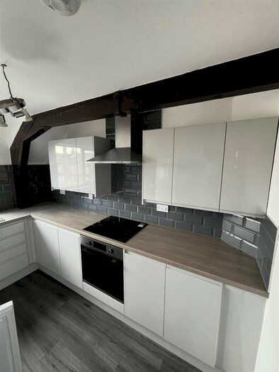 2 Bedroom Private Hall To Rent In Bowerham Road, Lancaster, LA1