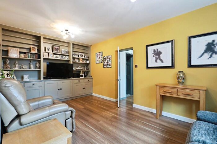 6 Bedroom End Of Terrace House For Sale In Grove Road, Stratford-upon-Avon, CV37