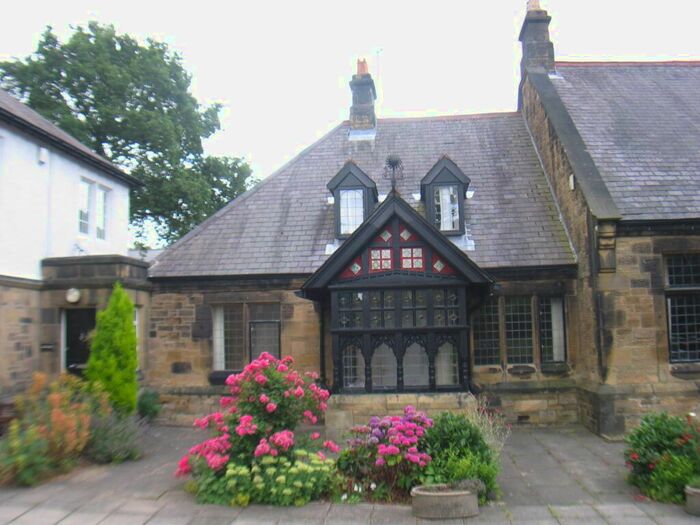 2 Bedroom Cottage To Rent In Close House, St. George`S Close, Jesmond, NE2