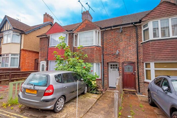 1 Bedroom Maisonette For Sale In Southern Road, Camberley, GU15