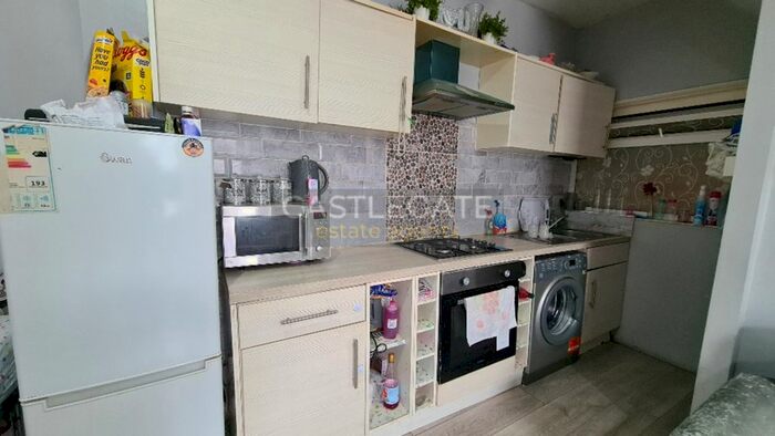 3 Bedroom Terraced House To Rent In Church Street, Crosland Moor, Huddersfield, West Yorkshire, HD4