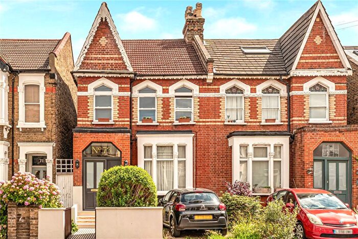 2 Bedroom Flat For Sale In Melville Road, Walthamstow, London, E17