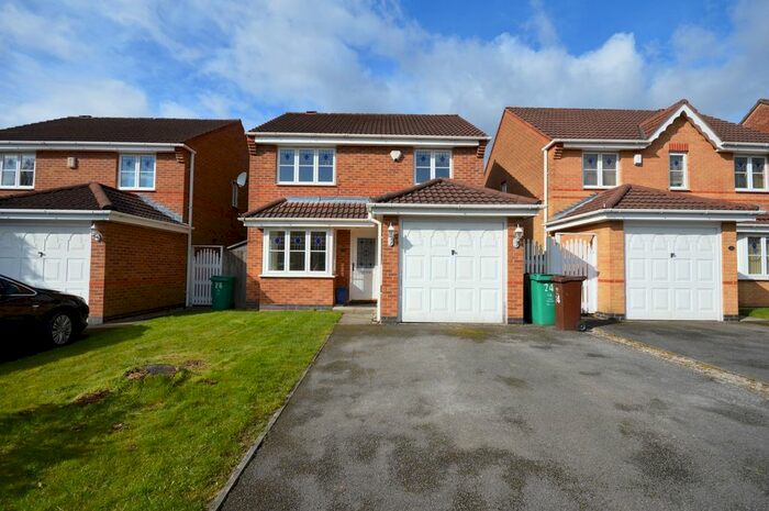 3 Bedroom Detached House To Rent In Chedworth Drive, Baguley, Wythenshawe, Manchester, M23