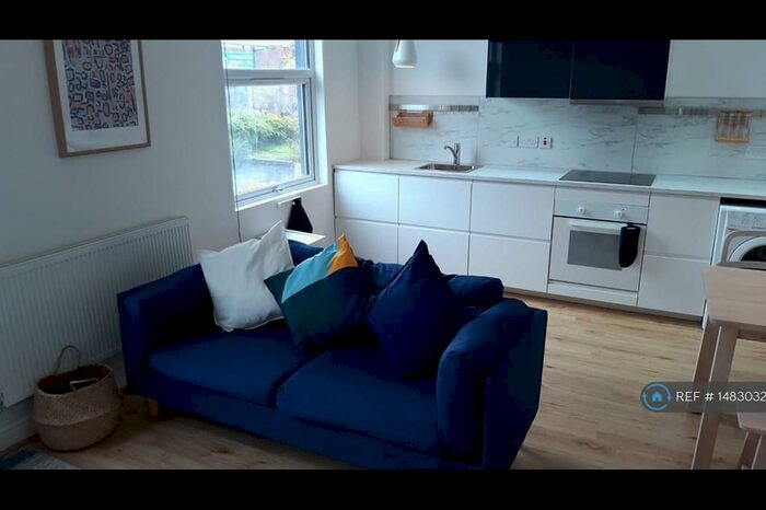 2 Bedroom Flat To Rent In Fairfield, Liverpool, L7