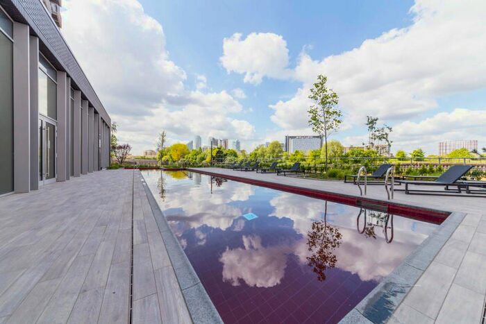 Studio To Rent In Defoe House, City Island Way, London, E14