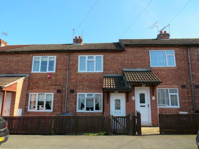 2 Bedroom House To Rent In Waverley Street, Derby, DE24