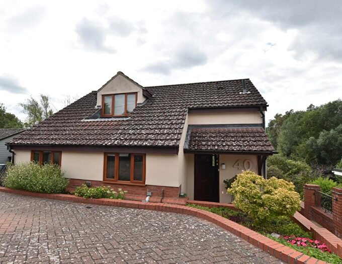 4 Bedroom Detached House For Sale In Bures Road, Great Cornard, CO10