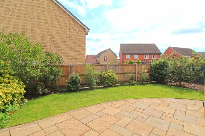 4 Bedroom Detached House For Sale In Gundy Grove, Trowbridge, BA14