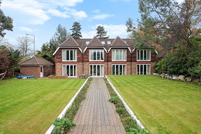 7 Bedroom Detached House To Rent In Warren Road, Coombe, Kingston Upon Thames, KT2