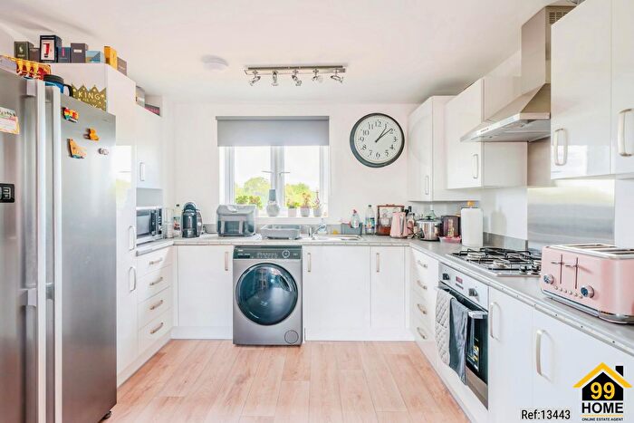 1 Bedroom Flat For Sale In Elderflower Drive, Emersons Green, Bristol, BS16