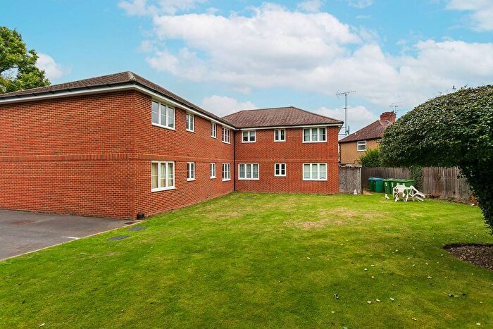1 Bedroom Flat To Rent In Hollingsworth Mews, Watford, WD25