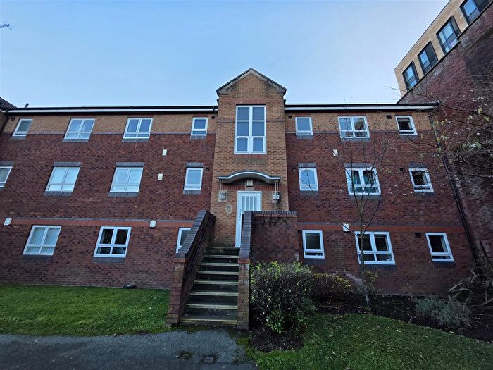 2 Bedroom Flat To Rent In Highfield Street, Liverpool, L3