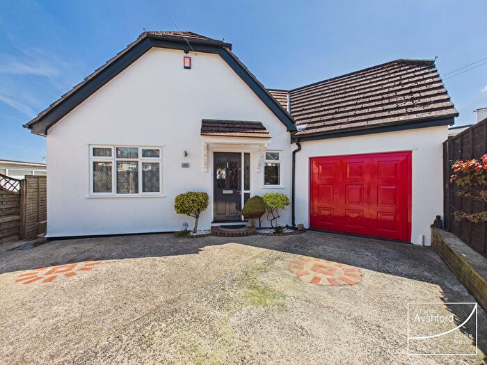 3 Bedroom Detached Bungalow For Sale In Bampton Close, Marldon, Paignton, TQ3