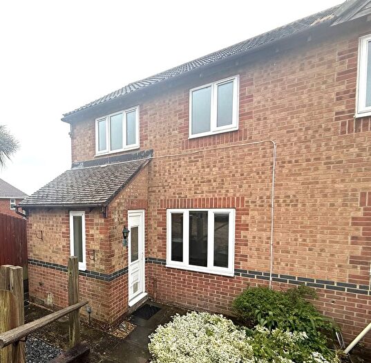 3 Bedroom End Of Terrace House To Rent In Mohune Way, Chickerell, DT3
