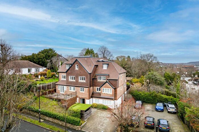 2 Bedroom Flat For Sale In Hill Road, Carlow Court, CR8