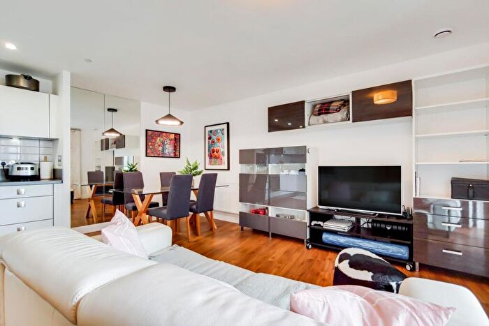 2 Bedroom Apartment To Rent In Venice Corte, Lewisham, SE13