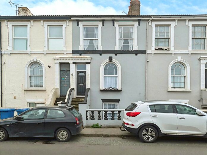 4 Bedroom Terraced House To Rent In Marine Parade, Sheerness, Kent, ME12