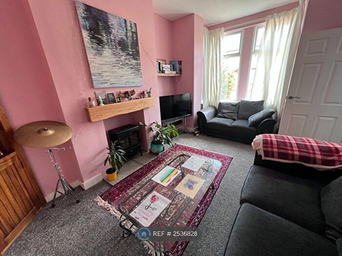 3 Bedroom Terraced House To Rent In Bentley Lane, Leeds, LS6