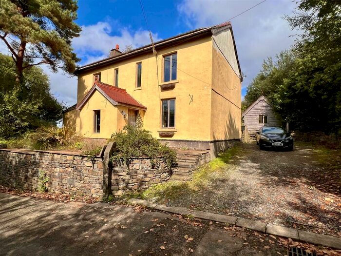 3 Bedroom Cottage For Sale In Betws, Ammanford, SA18