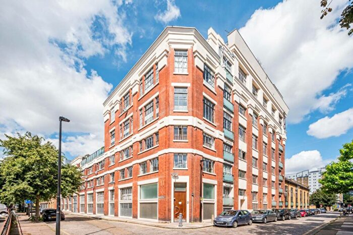 2 Bedroom Flat To Rent In Boyd Street, Aldgate, London, E1