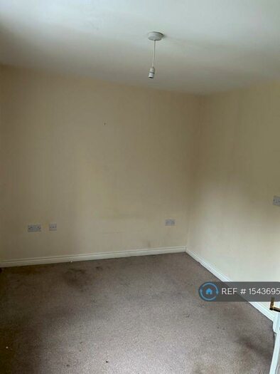 4 Bedroom Terraced House To Rent In Pentwyn Drive, Cardiff, CF23