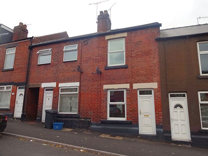 2 Bedroom Terraced House To Rent In Woodseats Road, Sheffield, S8