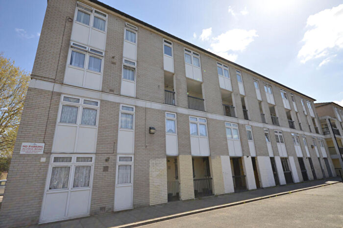 3 Bedroom Flat To Rent In Manchester Road, Island Gardens, Canary Wharf, E14